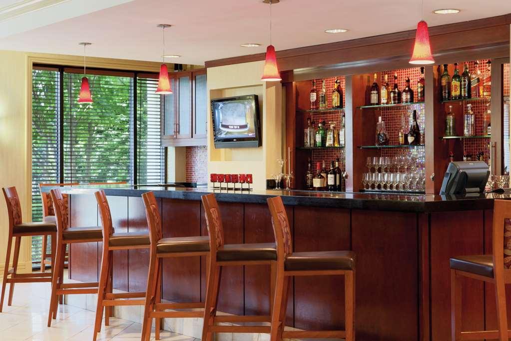 Doubletree By Hilton Atlanta Airport Hotel College Park Restaurant photo