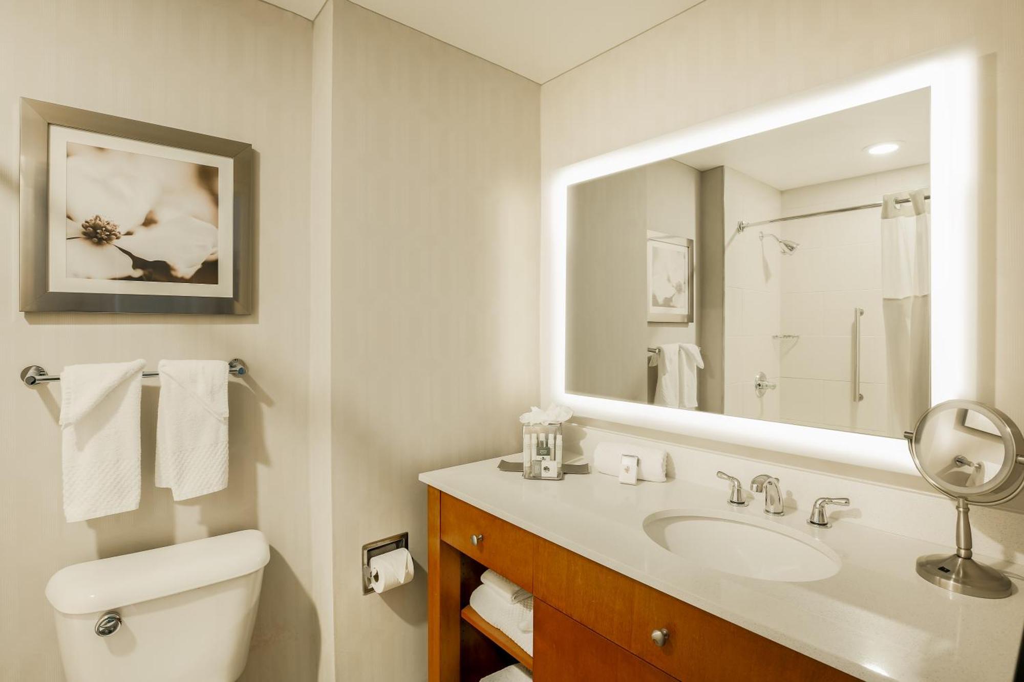 Doubletree By Hilton Atlanta Airport Hotel College Park Exterior photo