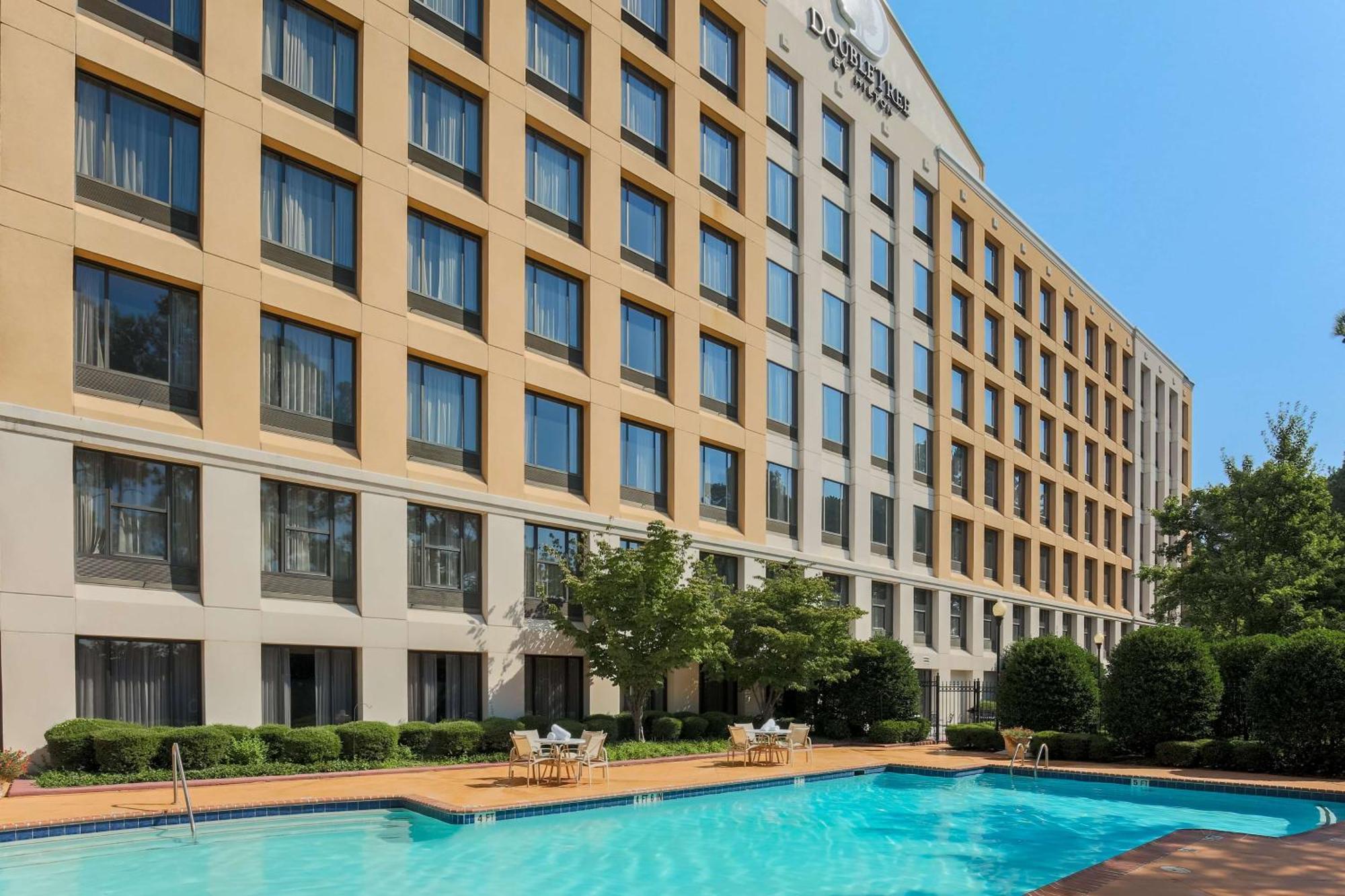 Doubletree By Hilton Atlanta Airport Hotel College Park Exterior photo