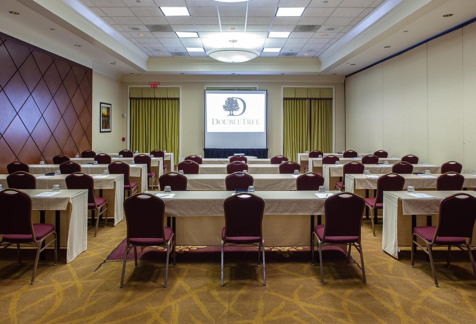 Doubletree By Hilton Atlanta Airport Hotel College Park Exterior photo