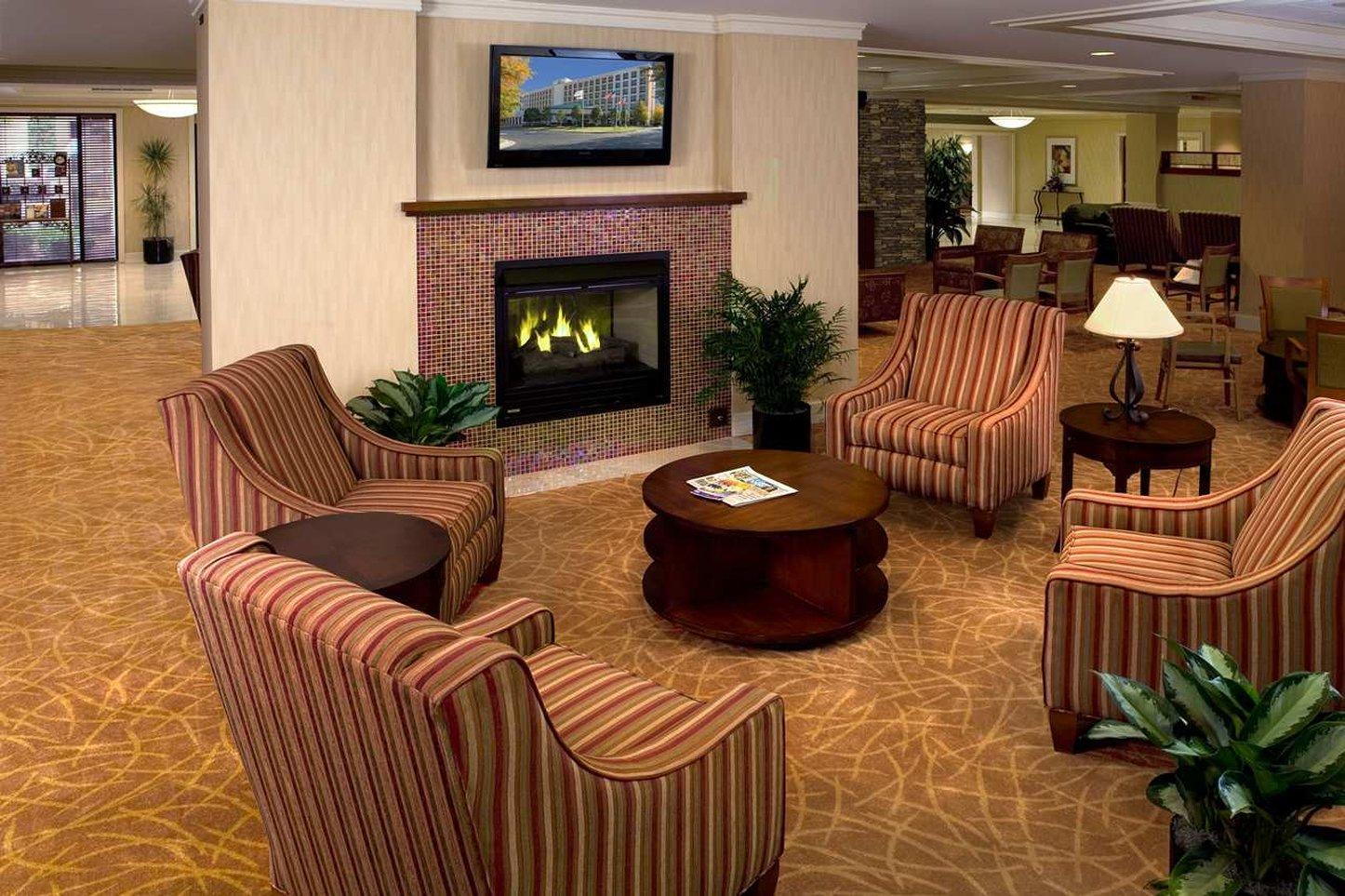 Doubletree By Hilton Atlanta Airport Hotel College Park Exterior photo